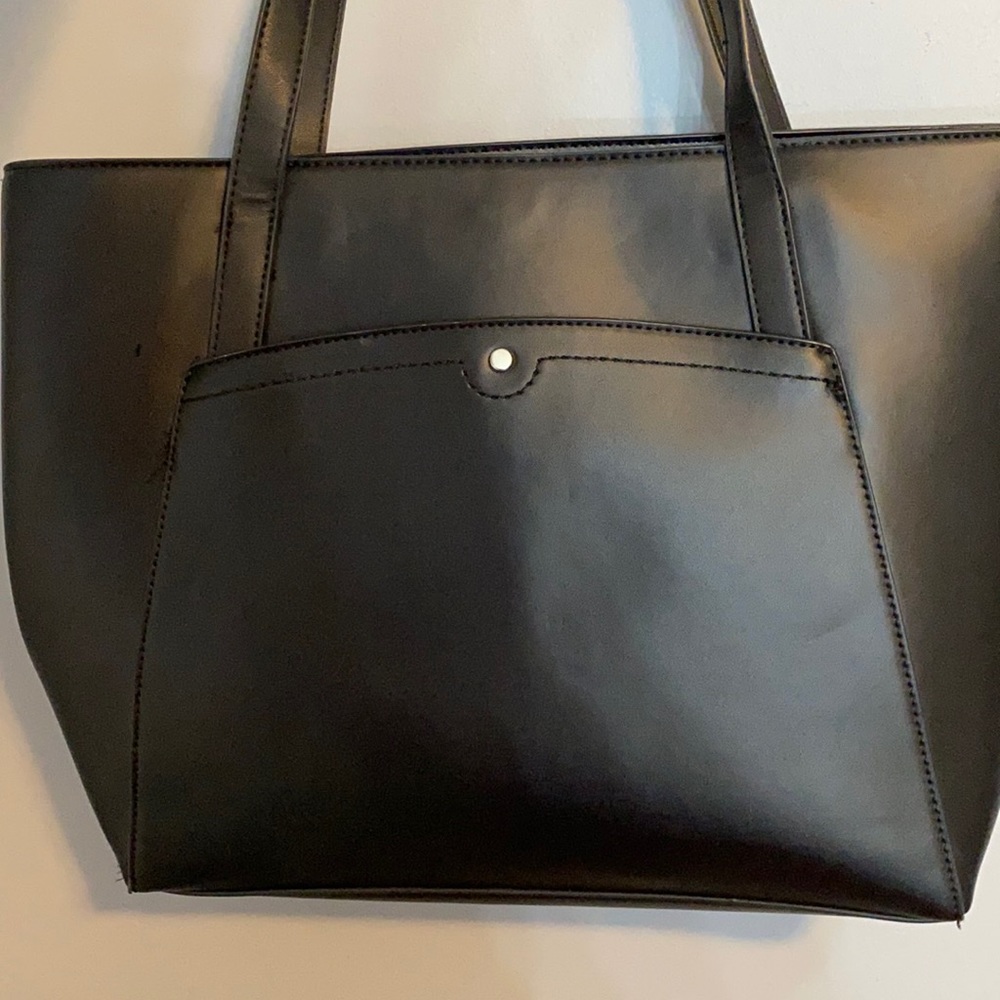 black tote purse